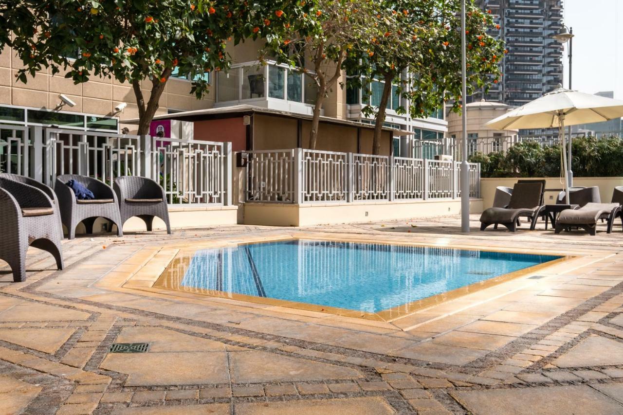 Maison Privee - Exclusive Apt With Burj Khalifa Next Door Дубай Экстерьер фото